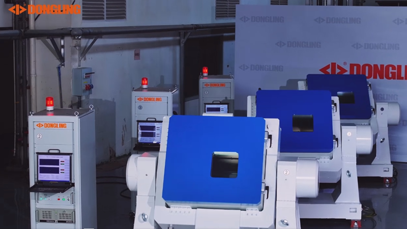2ER50-500
2-Axis Rate Table with Temperature Chamber